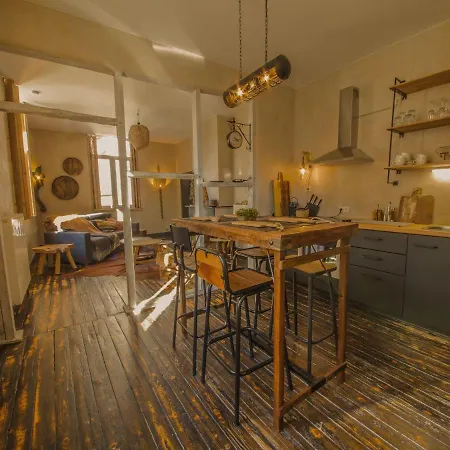 Holiday home Au Cochon Perch In The Centre Of